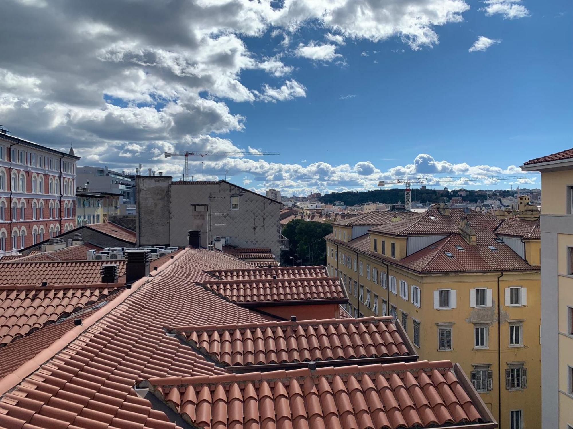 Alla Scaletta B Lägenhet Trieste Exteriör bild